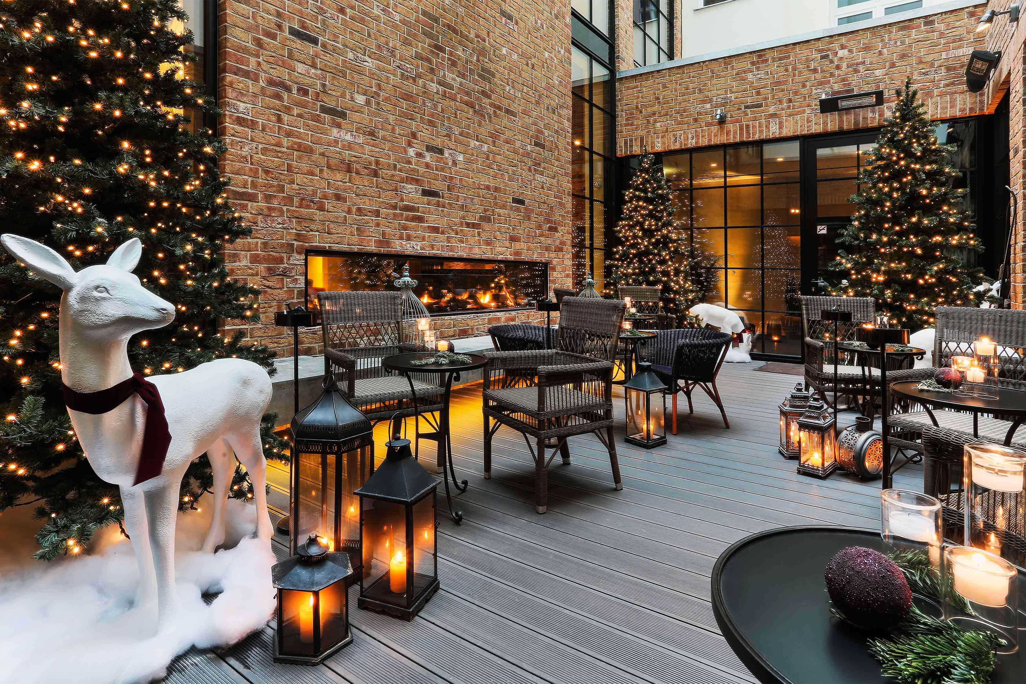 โรงแรมซู เบอร์ลิน ภายนอก รูปภาพ The courtyard at the hotel